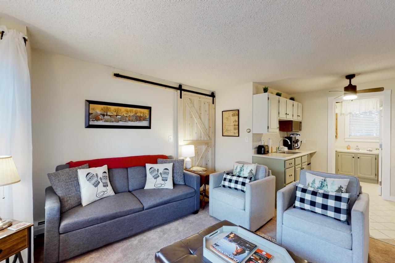 Teddy'S Getaway Apartment ลัดโลว์ ภายนอก รูปภาพ